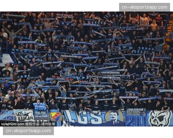 传统豪门曼联切尔西状态起伏 欧冠席位争夺存变数 传统豪门曼联切尔西状态起伏 欧冠席位争夺存变数